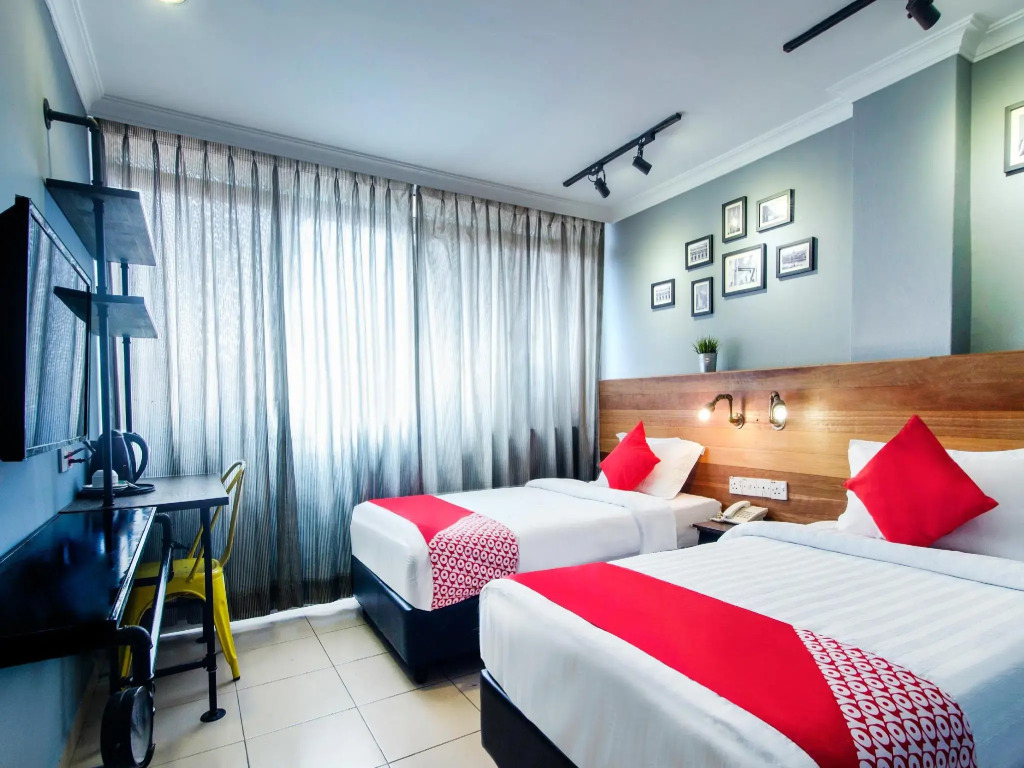 OYO 761 City Hotel