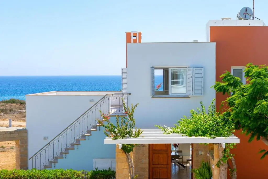 Protaras Seafront Villa Violetta