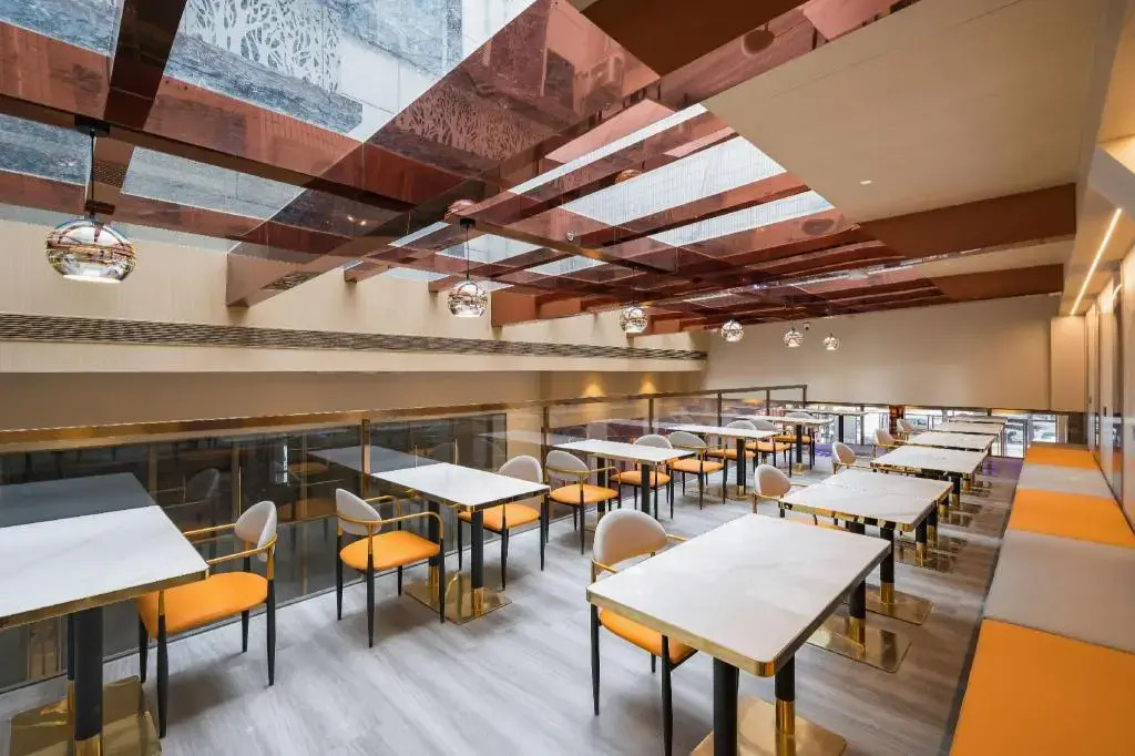 Dequan Luxury Huayuan Hotel, near POP LAND and SOLANA
