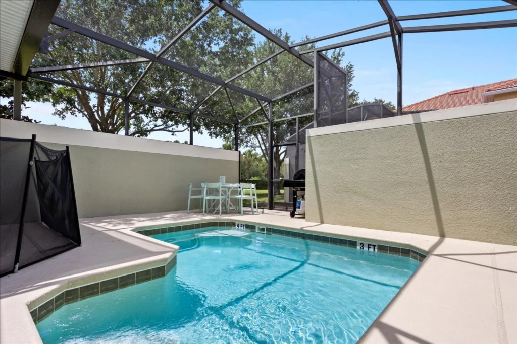 5 Bedrooms 4 Bathrooms Paradise Palms 8981 Cp