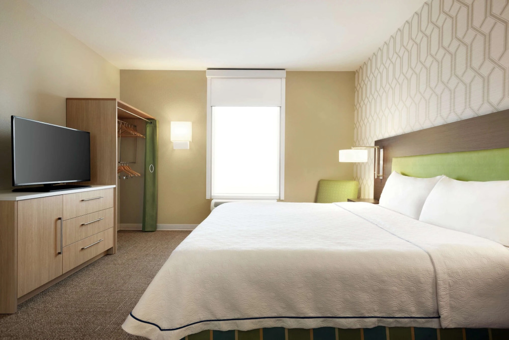 Home2 Suites by Hilton Milwaukee Brookfield