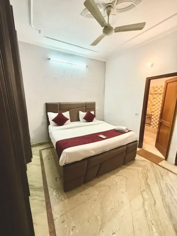 The Gleam Hotel