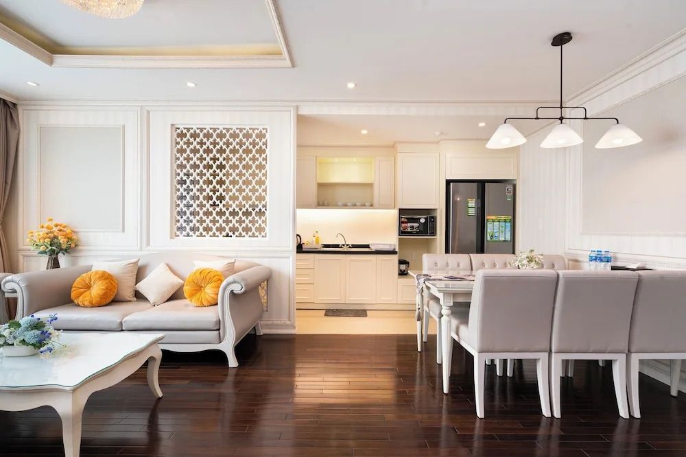 Luxury Condotel Luminous Leman