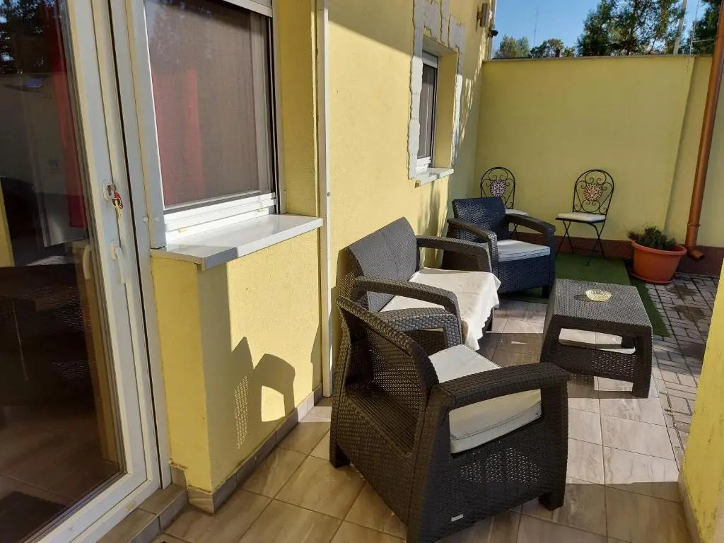 Corner Apartman 5