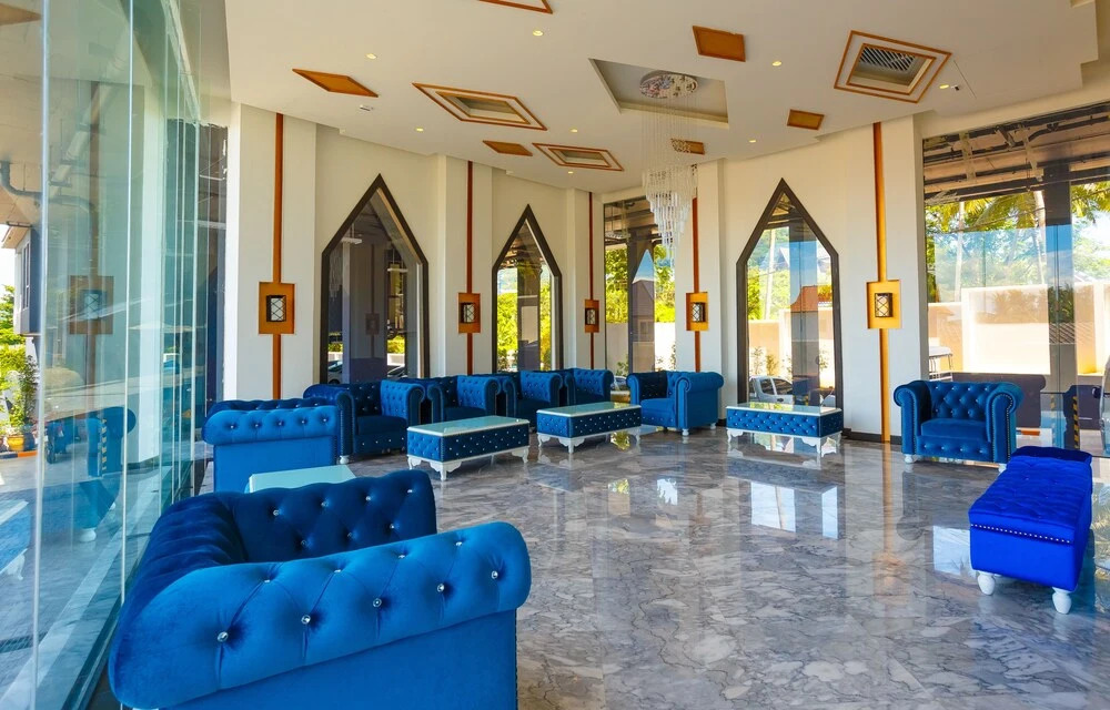 The Aristo Beach Front 33 by Holy Cow