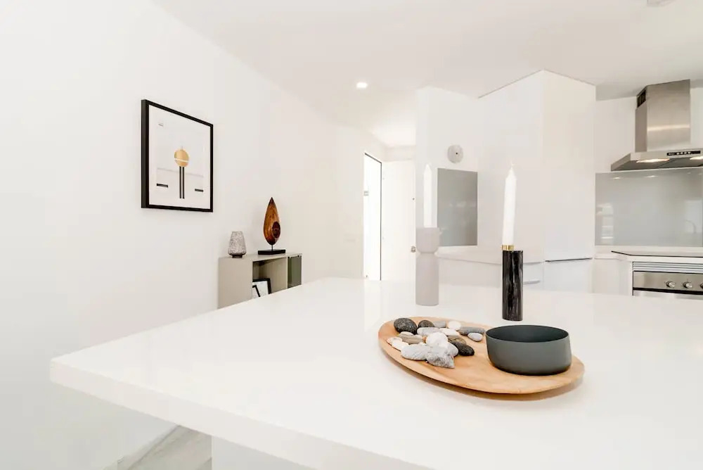 Ivy4- Modern 2 Bedroom Duplex Close To Beach