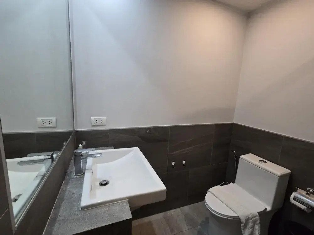 Modern Retreat 1- Bed T3-529