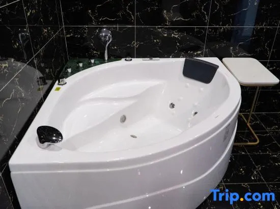 Xana Lite Hotel (Tianjin Ancient Cultural Street & Gulou Subway Station Branch)