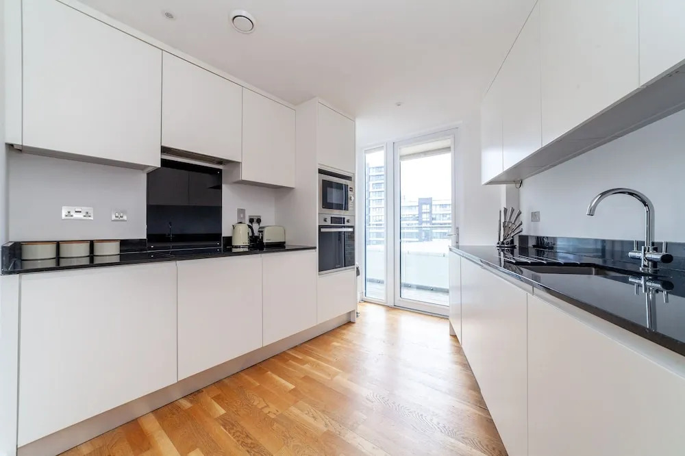 3 Bed Flat by Limehouse Basin