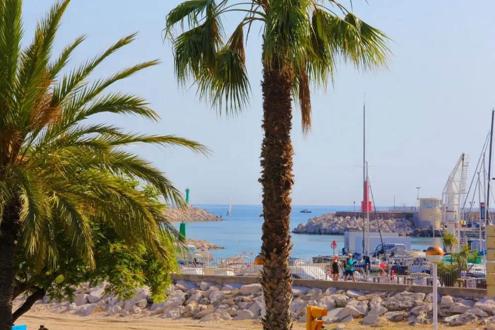 Apartamento Luminoso Para 8 Personas en Cambrils