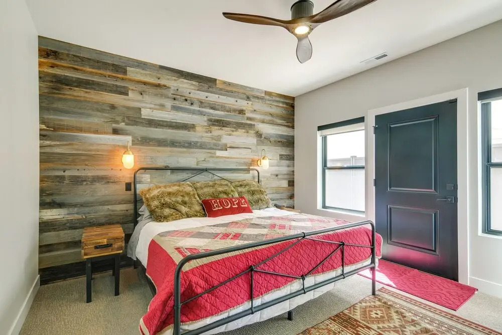 Gateway to Zion! Modern Home in Historic Parowan