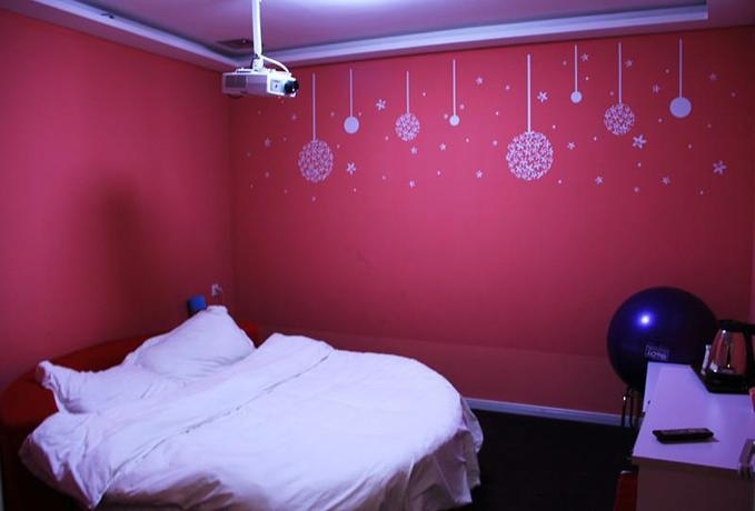 Future Love Hotel