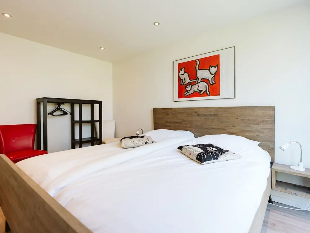 Bungalow on Holiday Park De Klepperstee Ouddorp