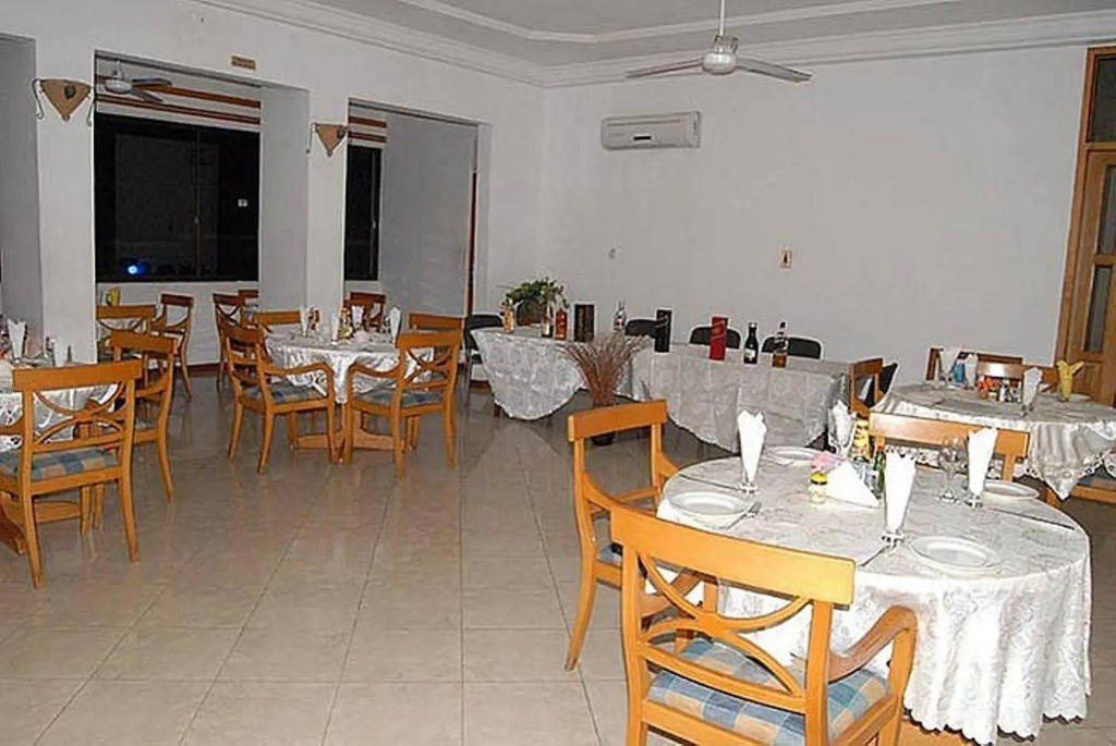 Valley Beach Hotel