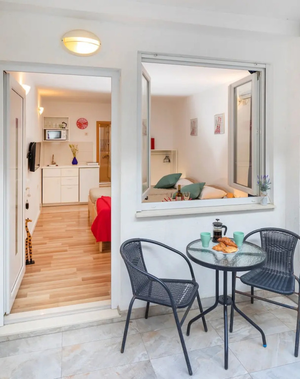 BIS Studio Apartment 3