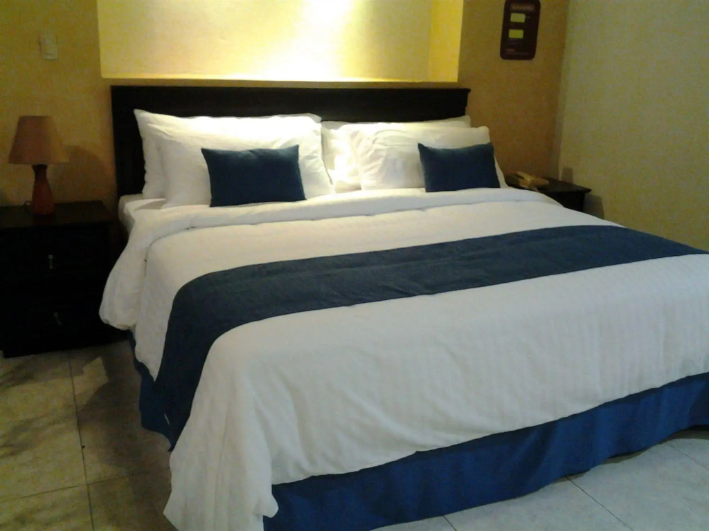 Casabella Art/Boutique Hotel