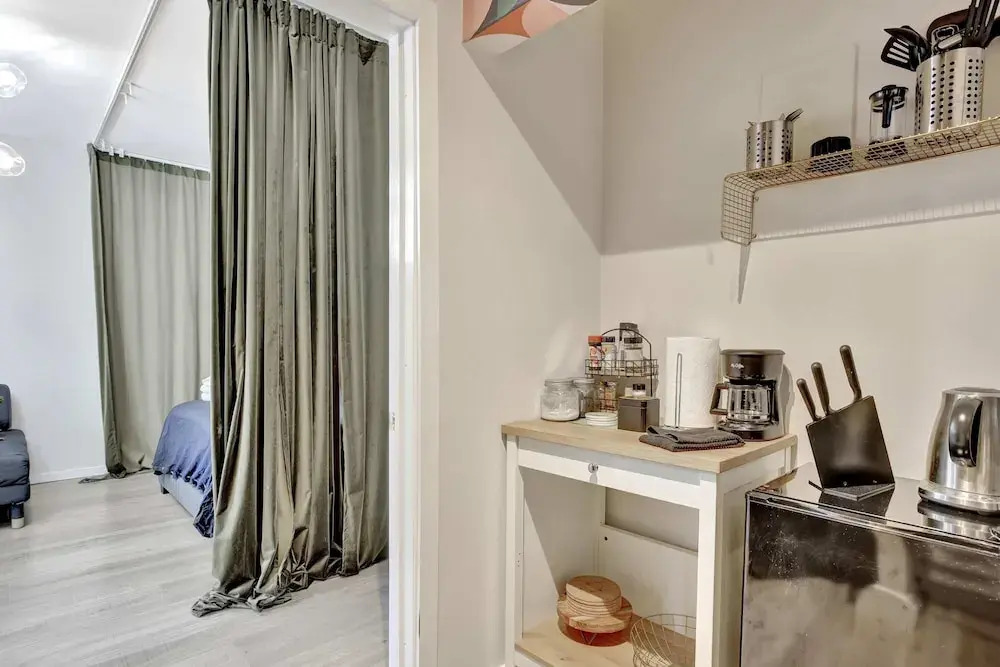 Sunshine Retreat Studio for 2!