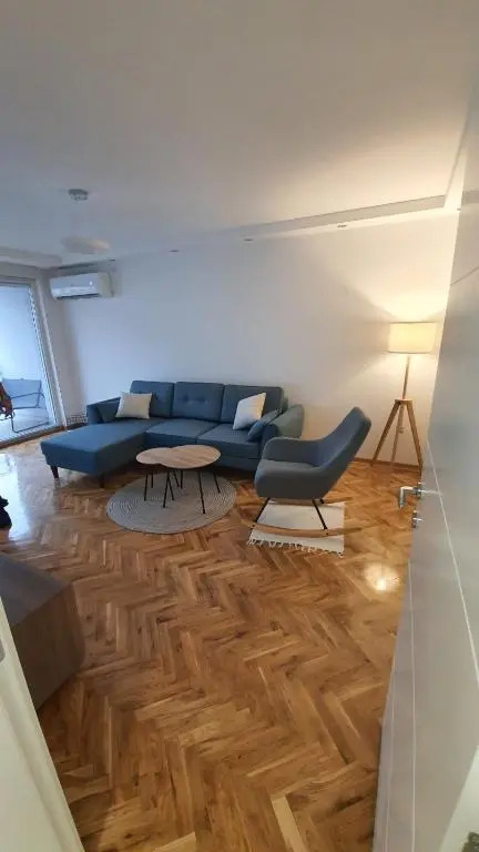 Apartman 8