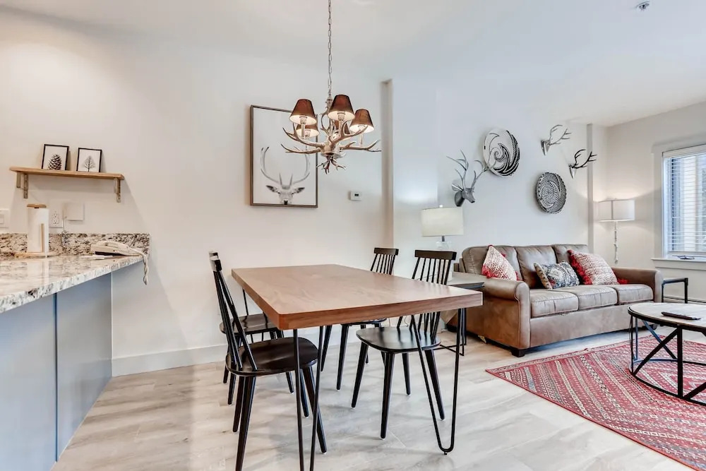 Full Renovated 1br -walk To Gondola & Kids Ski Free 1 Bedroom Condo by RedAwning