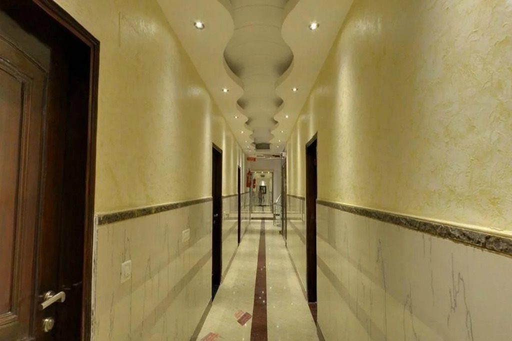 Alaya Stays Hotel Emperor Palms
