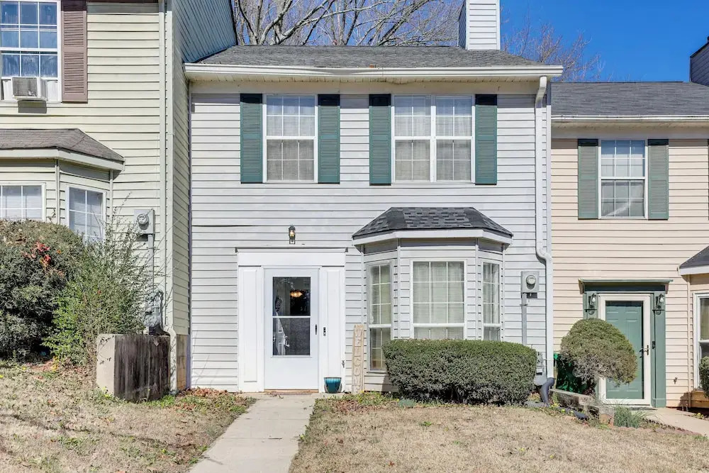 Georgia Townhome - 3 Mi to Stone Mountain Park!