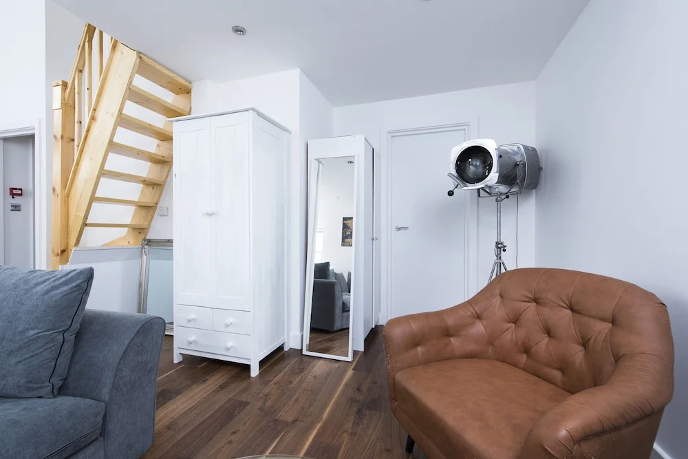 Trendy 2BR Maisonette in Shoreditch