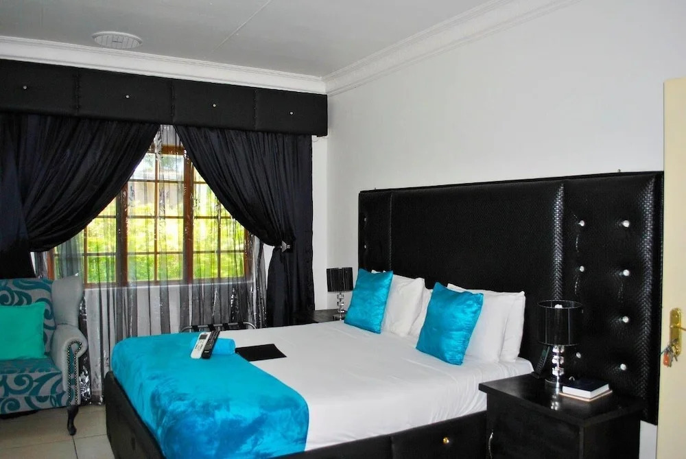 Lapologa Bed & Breakfast