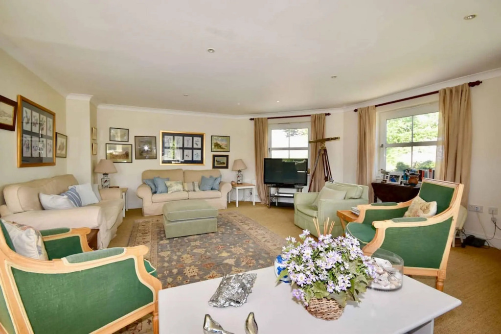 16 Solent Landing