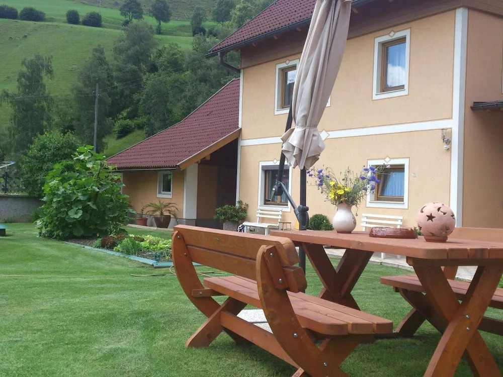 Apartment in Rennweg near Katschberg Ski Area
