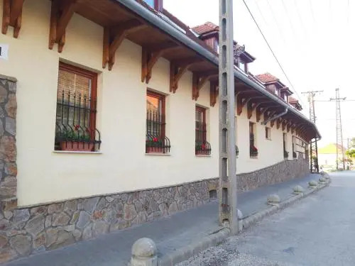 Sasi Panzió 1
