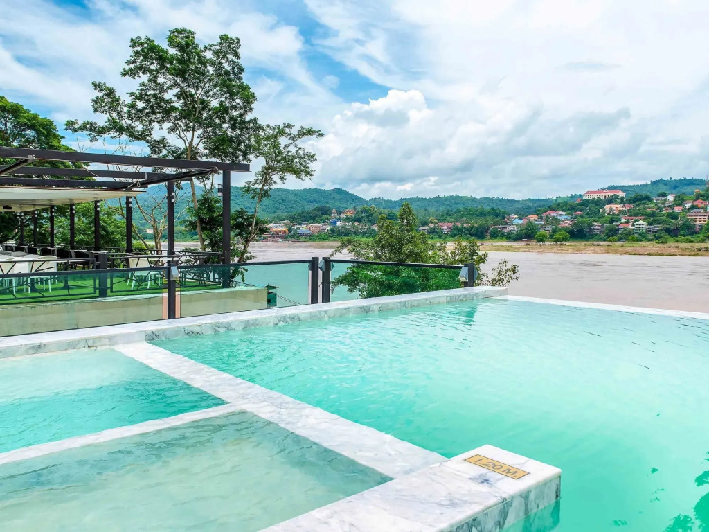 Chiangkhong Teak Garden Riverfront Hotel