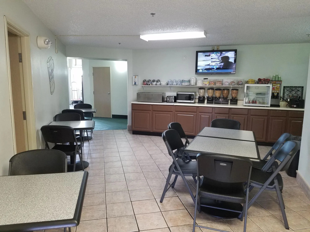 Simple Rewards Inn
