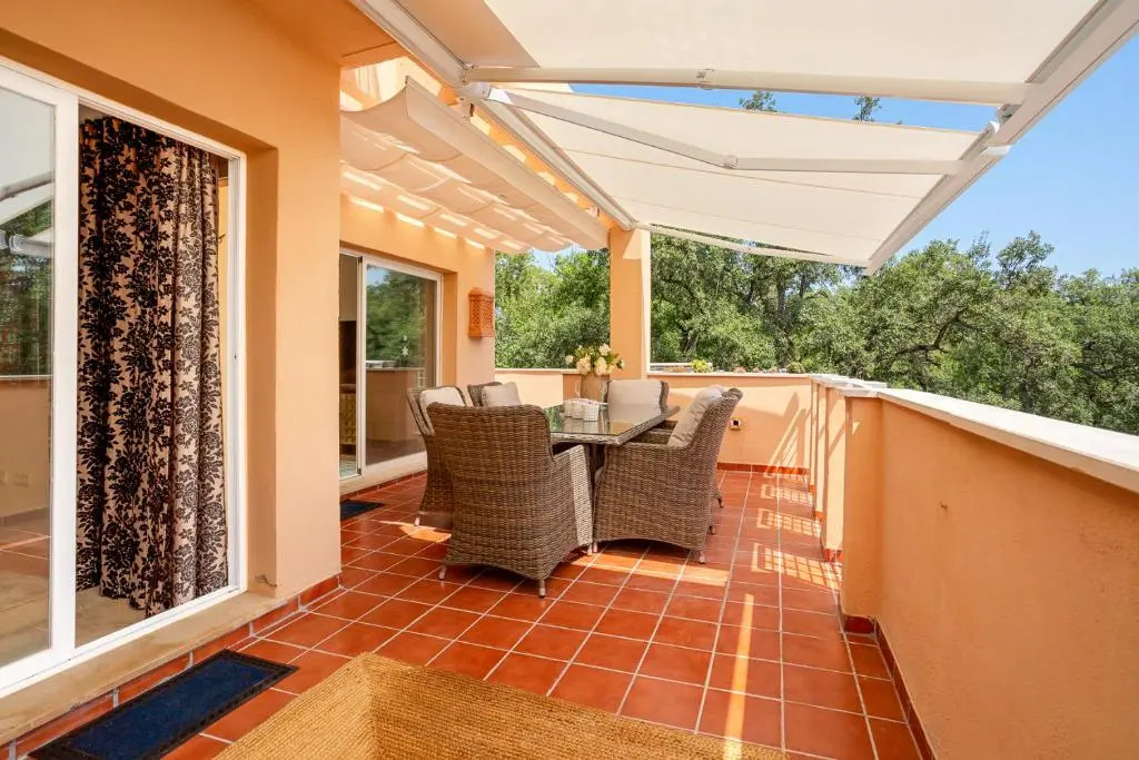 Beautiful Apartment with big terrace Elviria Marbella Varenso Holidays