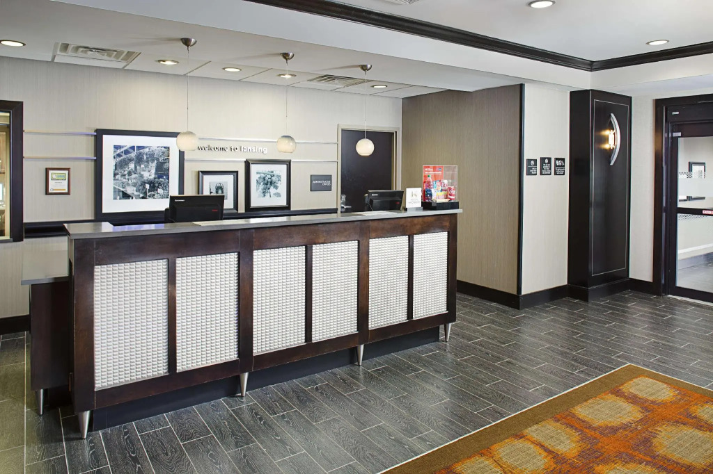 Hampton by Hilton Lansing West
