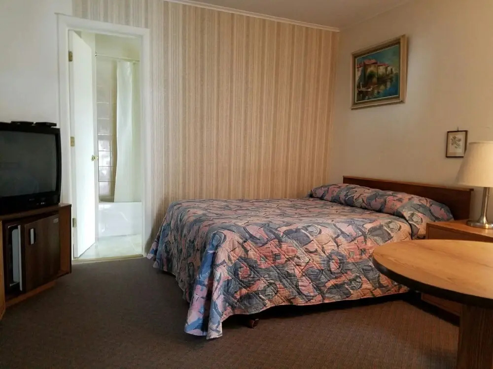 Town and Country Motor Inn