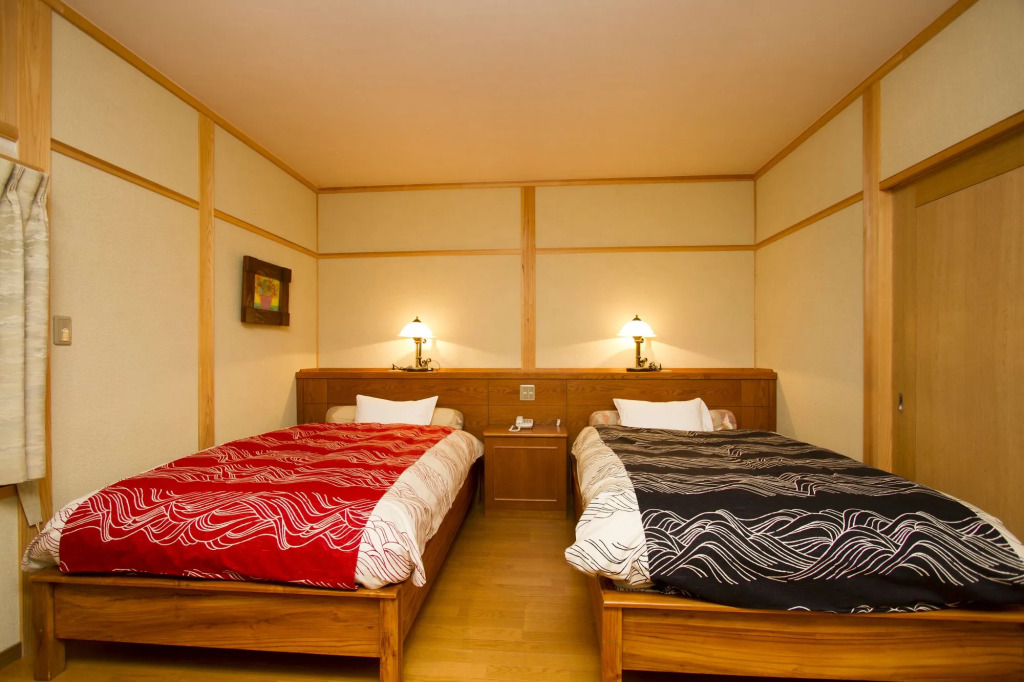 Yufuin Onsen Toshoan