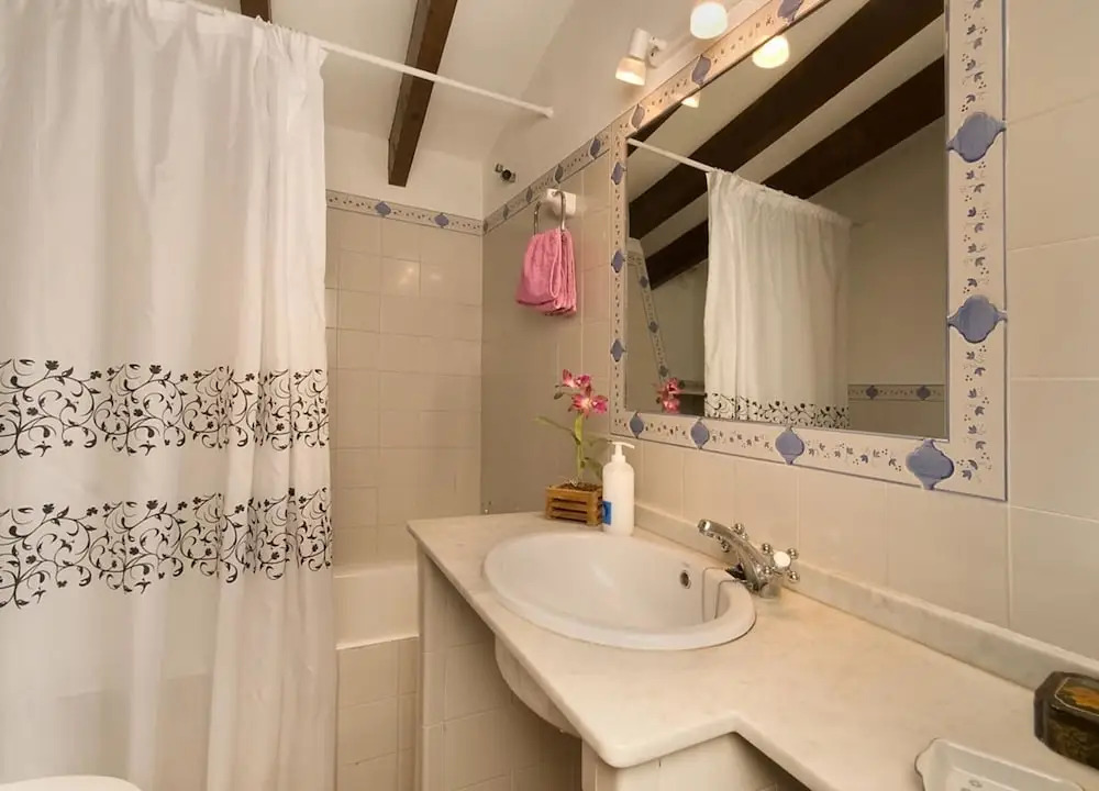 Villa - 3 Bedrooms with Pool and WiFi - 103216