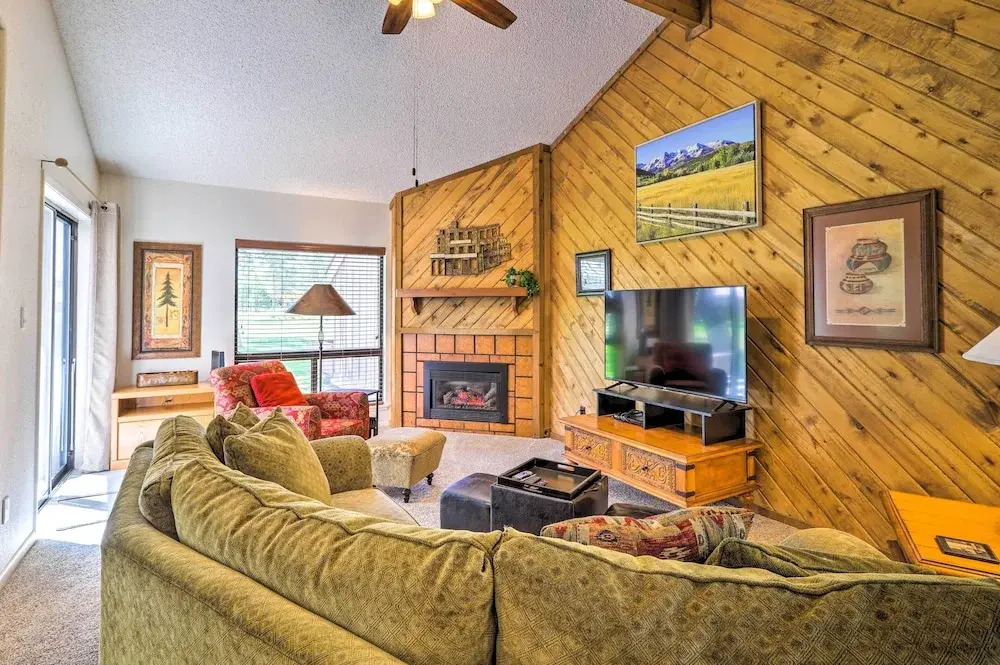 Cozy Pagosa Springs Townhome w/ Patio!