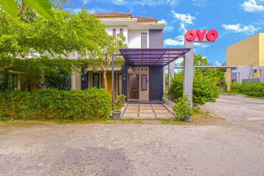 OYO 2284 Grand Villa Meninting