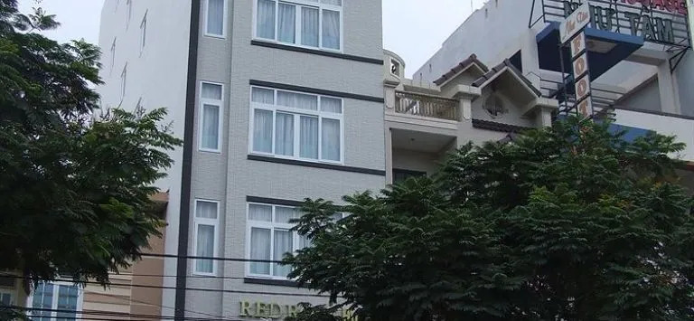 Red Rosemallow Hotel