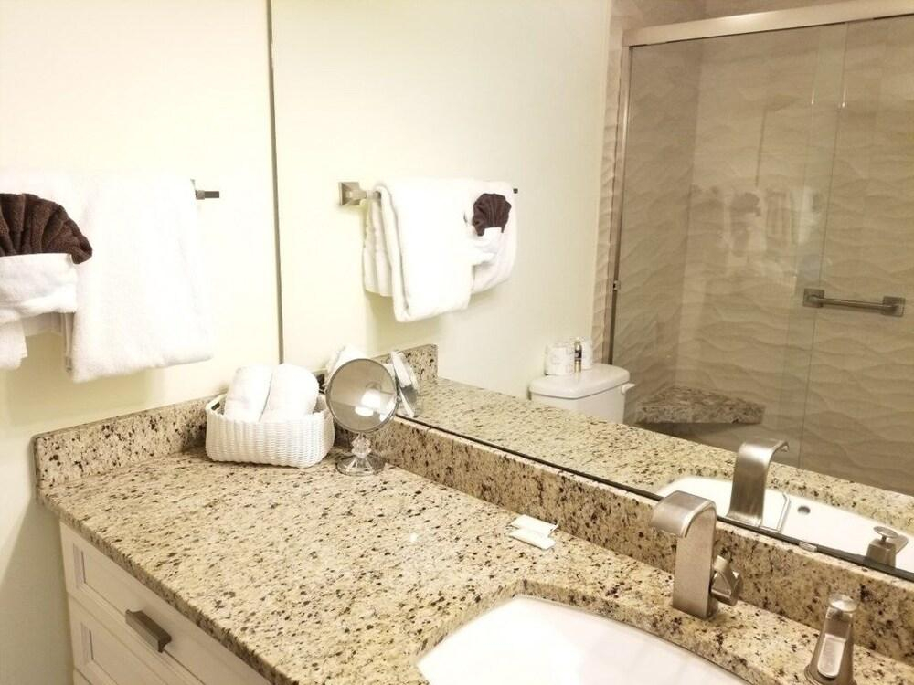 Sea Winds 16 2 Bedroom Condo By Redawning