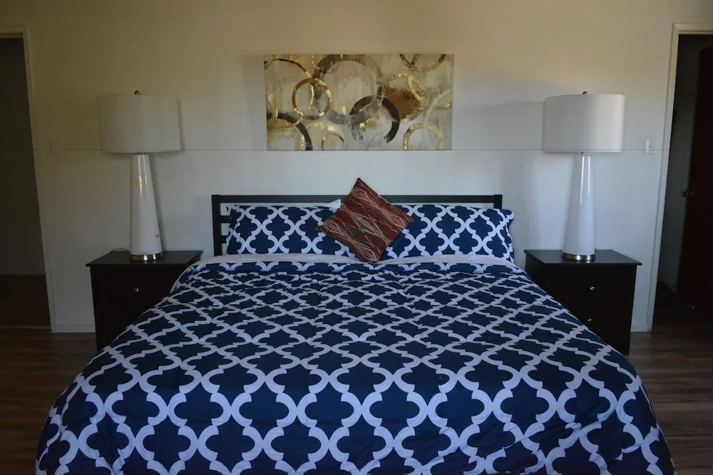 Mojave Trails Inn and Suites