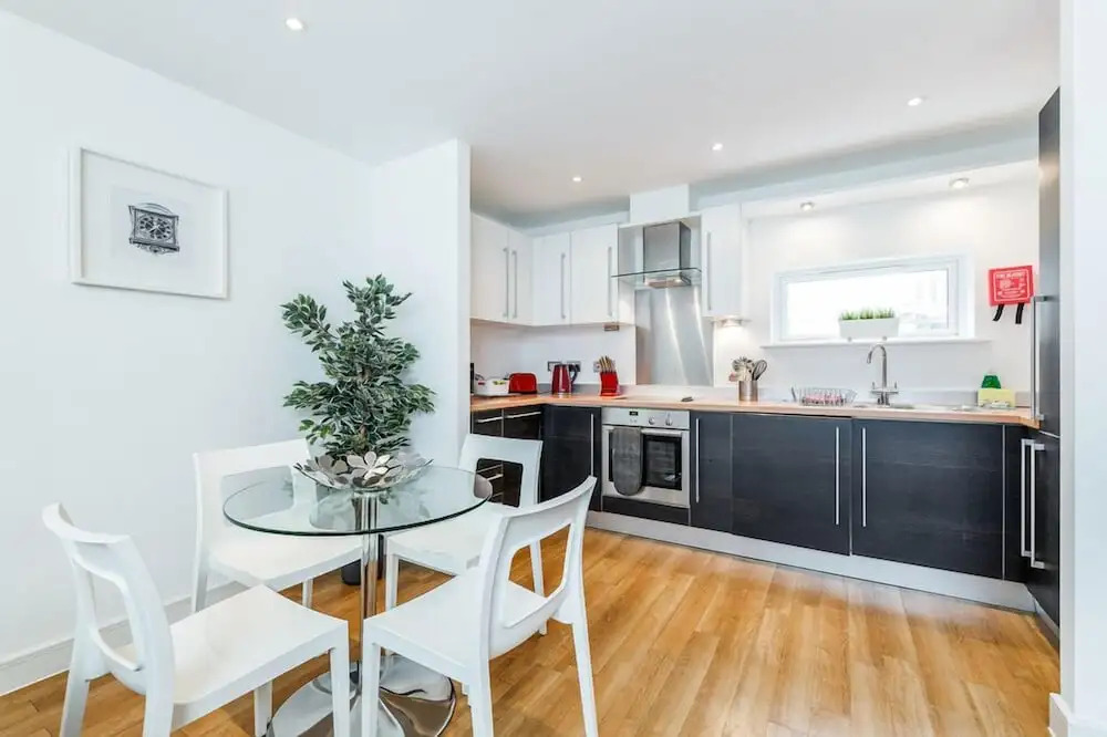 Roomspace Serviced Apartments - Abbots Yard