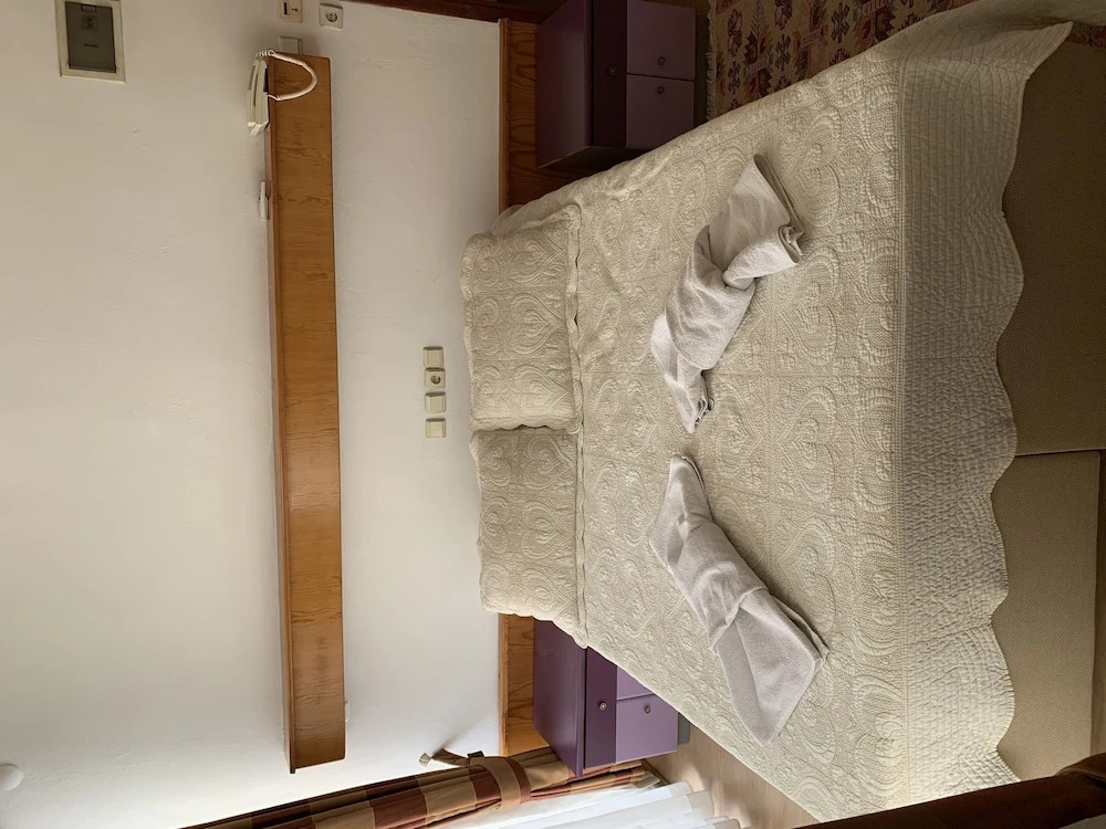 Yuksel Hotel
