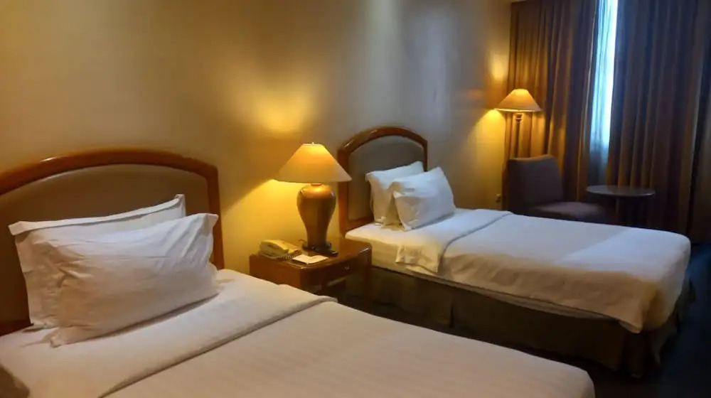 Capital O 914 Makati Palace Hotel