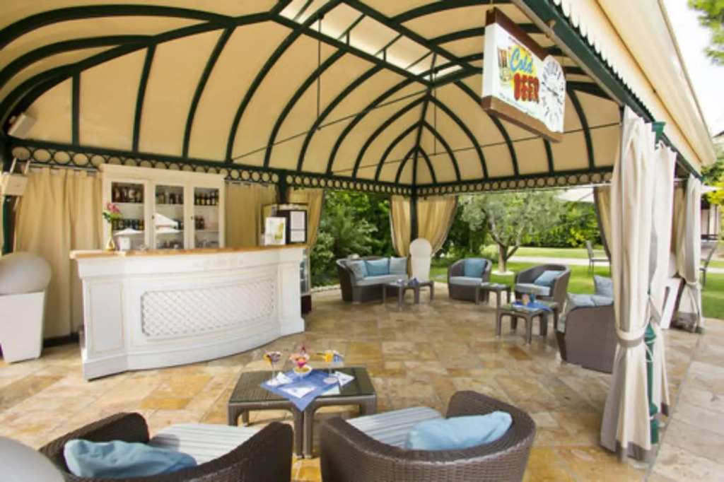 Vips Motel Luxury Accommodation & Spa