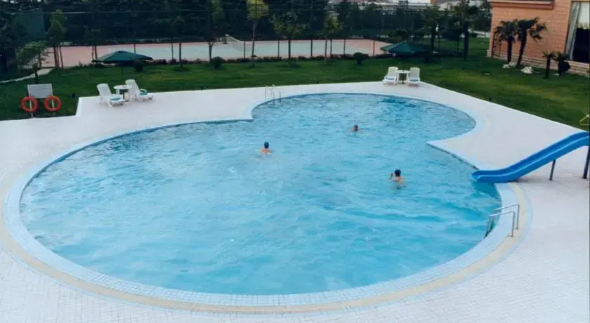 Chunlan Business Hotel