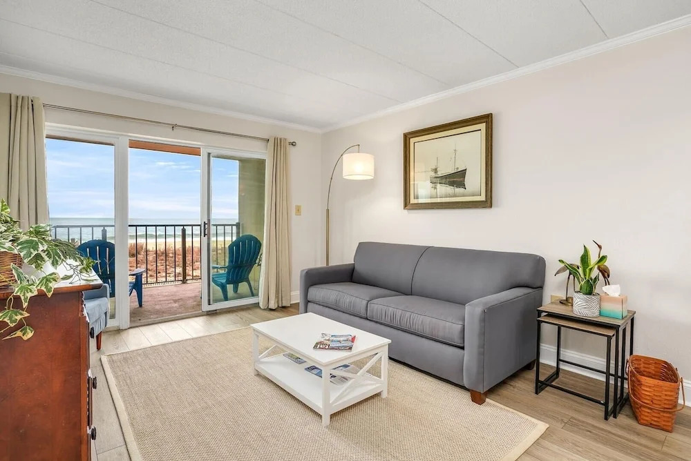 Marigot Beach 103 2 Bedroom Condo by RedAwning