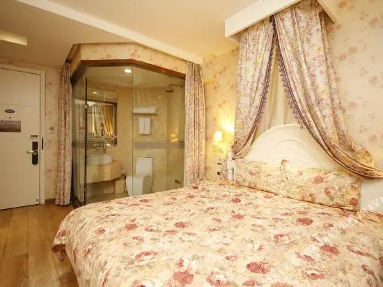 Jiatai Chain Business Hotel (Dandong Yalu River Duanqiao)