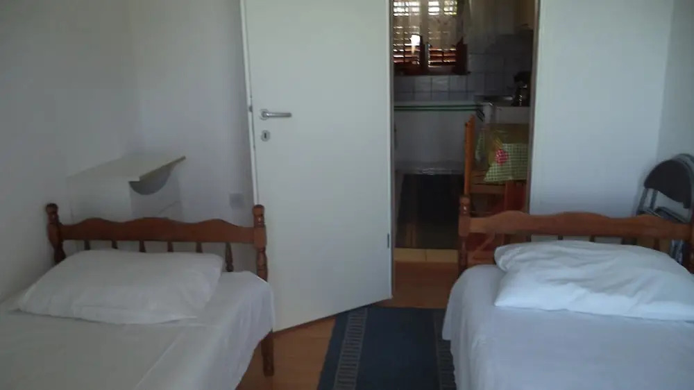 Apartment With 2 Bedrooms in Orebic, With Enclosed Garden and Wifi - 2